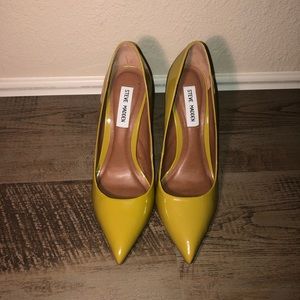 DAISIE LIME STEVE MADDEN HEELS
